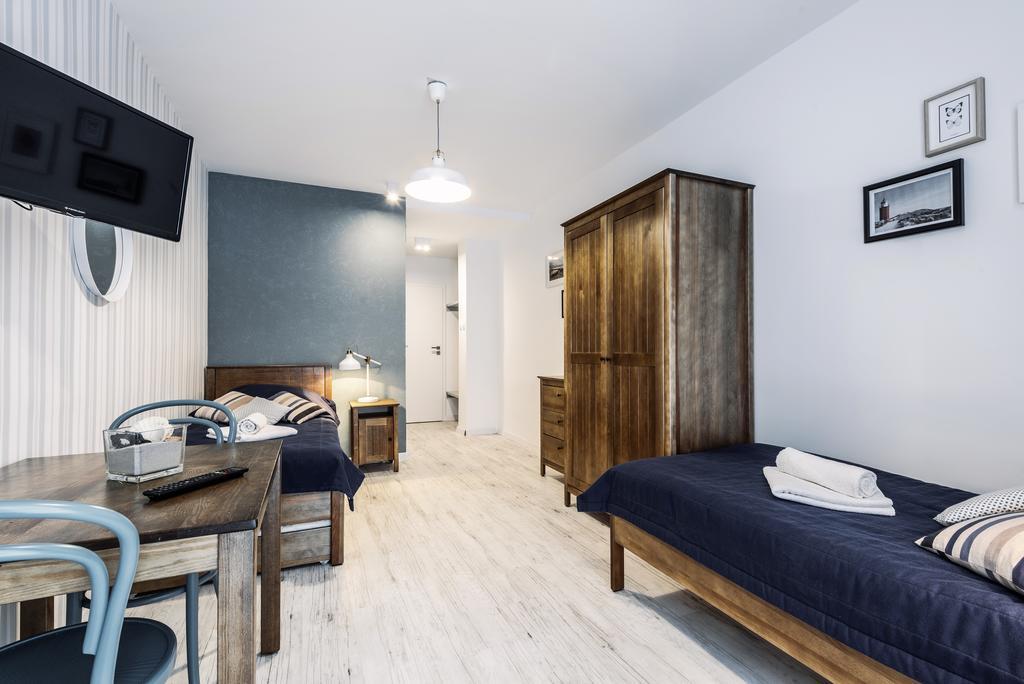 Ow Posejdon Dzwirzyno Hotel Екстериор снимка