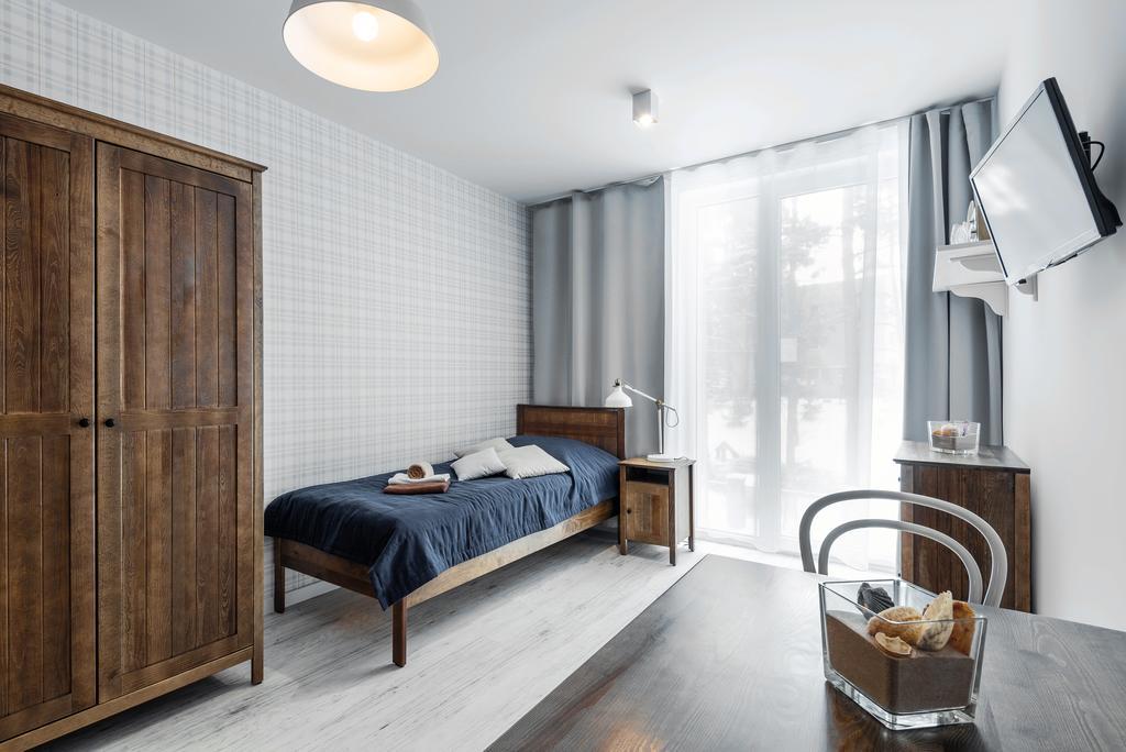 Ow Posejdon Dzwirzyno Hotel Екстериор снимка