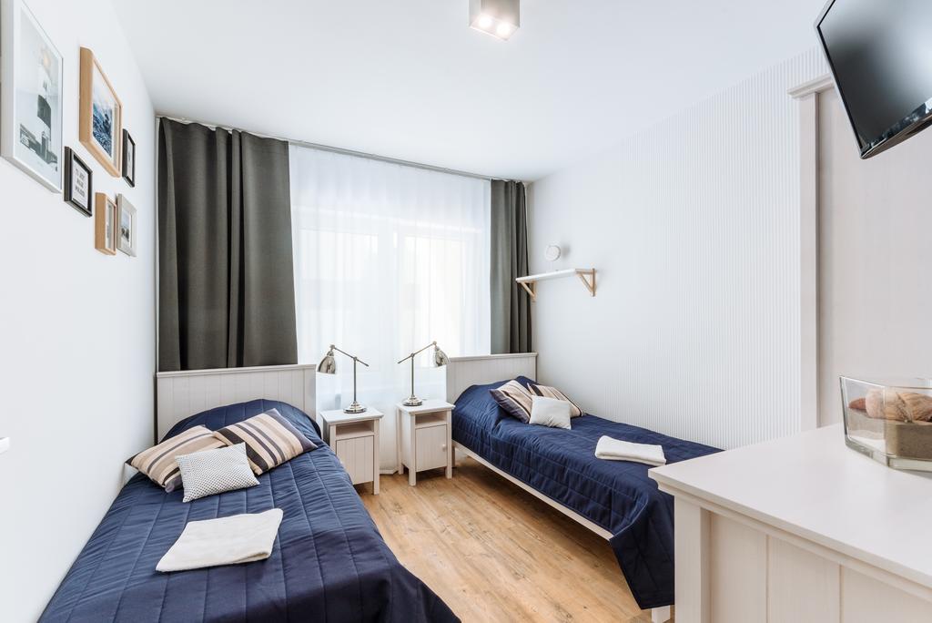 Ow Posejdon Dzwirzyno Hotel Екстериор снимка