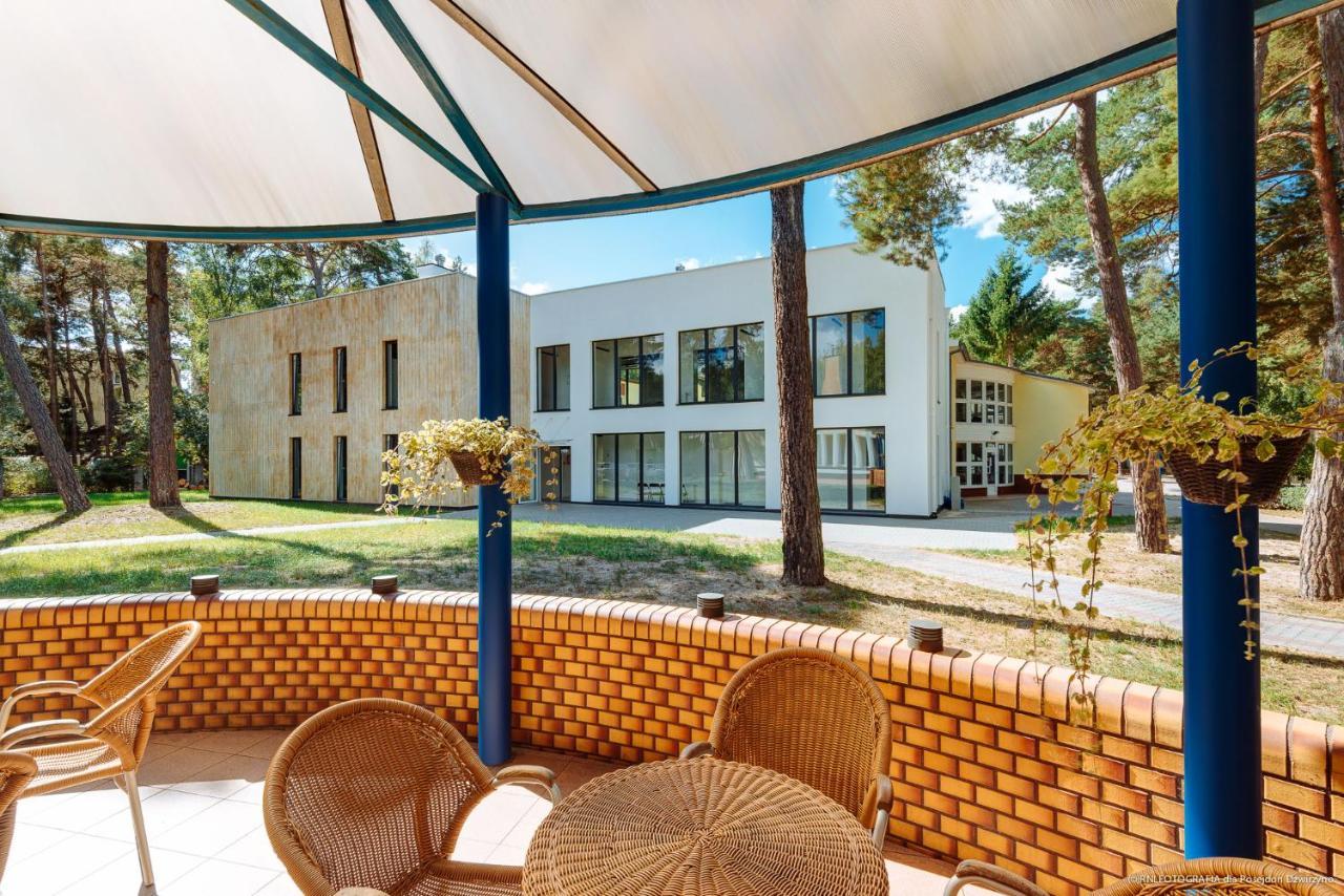 Ow Posejdon Dzwirzyno Hotel Екстериор снимка